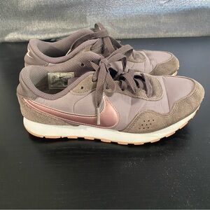 Nike Women's Sneakers - Mauve and Rose Gold